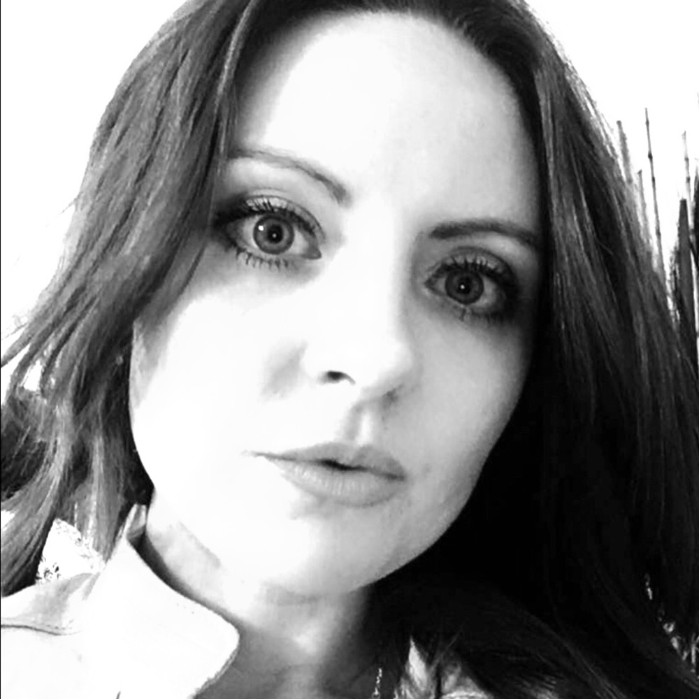 Meet your Posher, Courtney